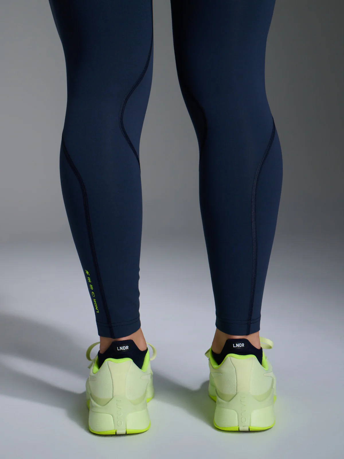 LIMITLESS POCKET 7/8 Legging Outerspace - Image 4