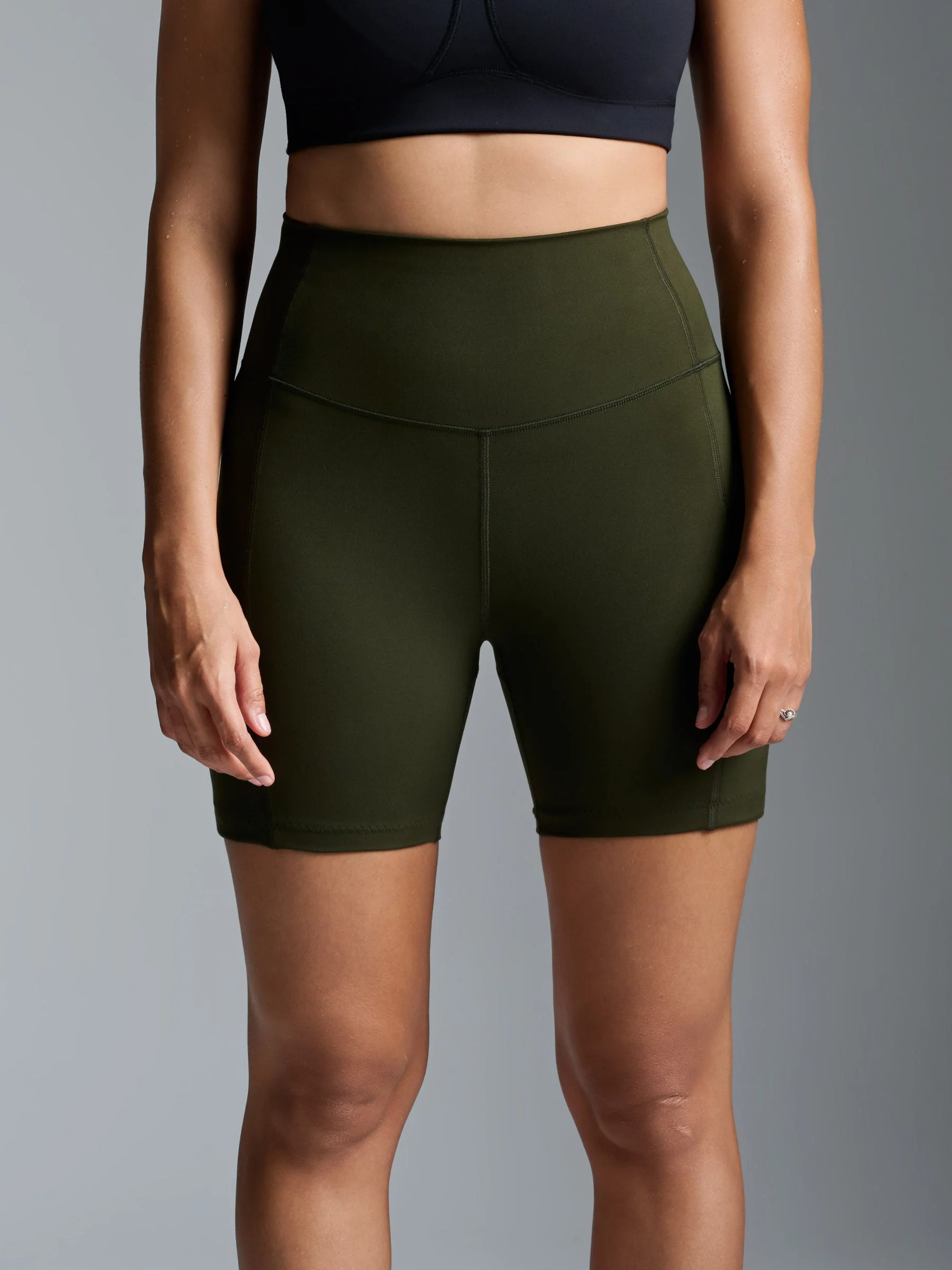 OBSESSION 6 Bike Short Olive - Image 4
